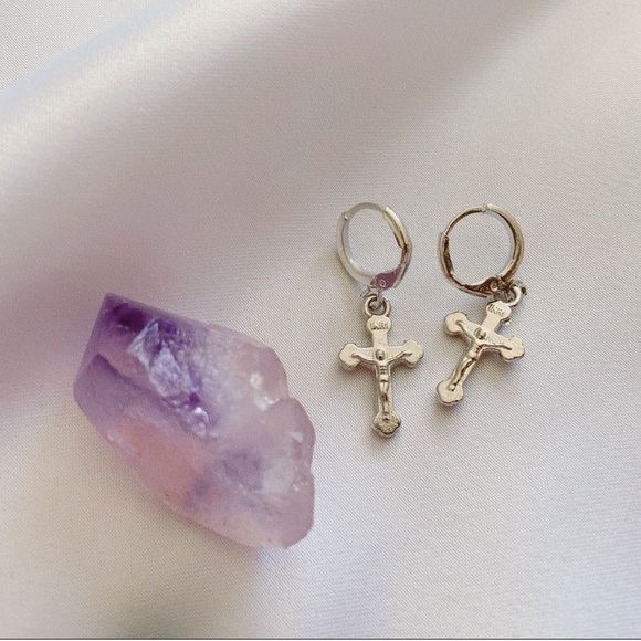 💕Last one Cross Crucifix Hoop Earrings - Picture 5 of 6